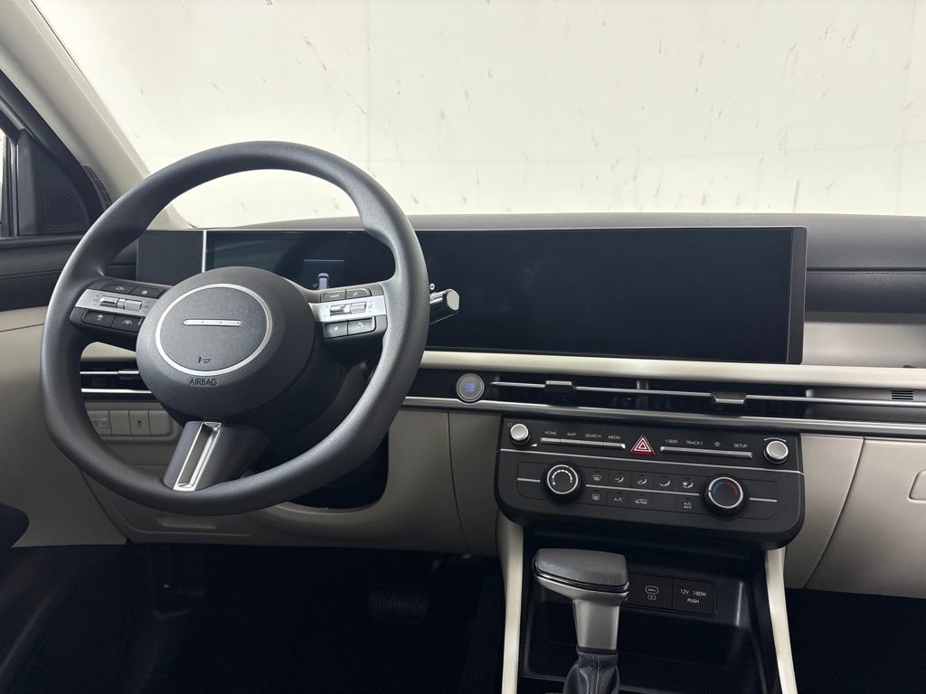 New 2026 Hyundai Tucson SE w/ Tow & Go Package FWD image 21