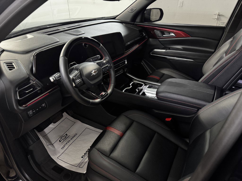 Used 2024 Chevrolet Traverse RS w/ LPO, Floor Liner Package AWD/4WD image 17