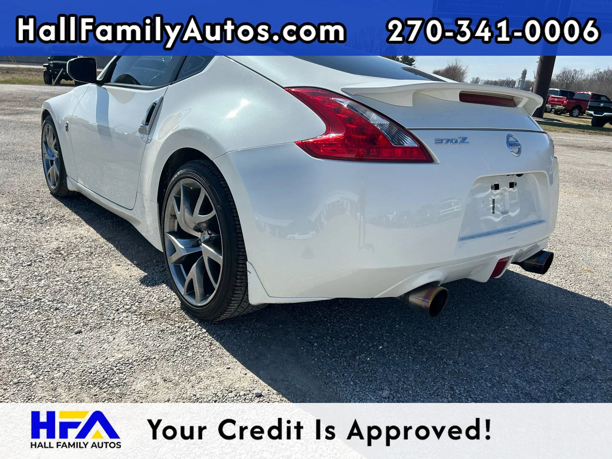 Used 2015 Nissan 370Z Coupe image 3