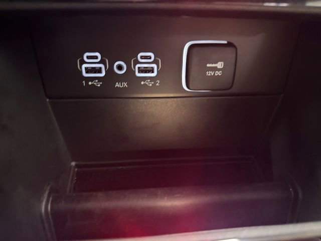 Used 2023 Jeep Grand Cherokee Limited w/ Trailer Tow Prep Group (B) AWD/4WD image 21