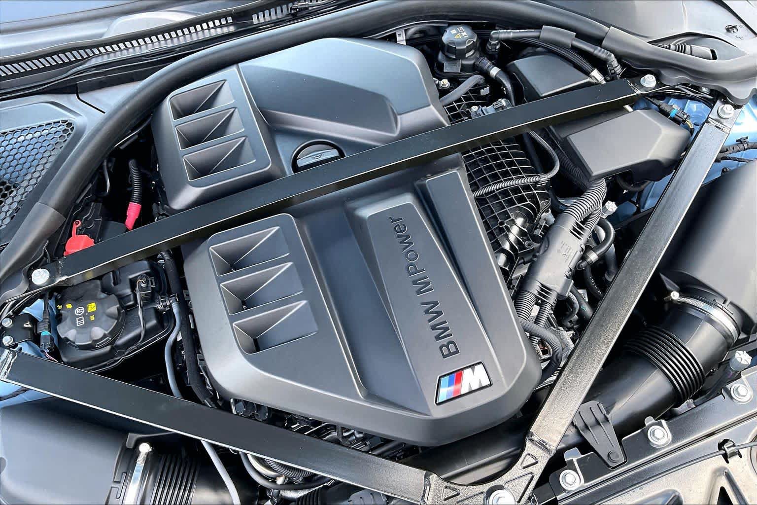 Used 2024 BMW M2 w/ Lighting Package RWD image 29