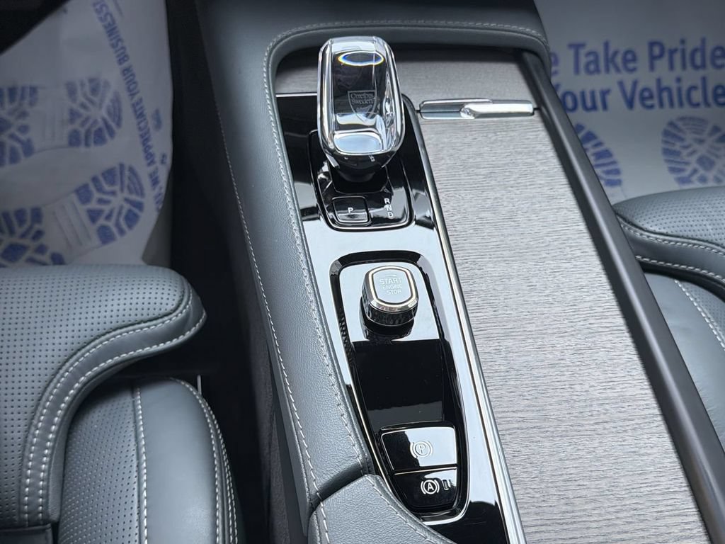 Certified 2023 Volvo XC90 B6 Ultimate AWD/4WD image 22