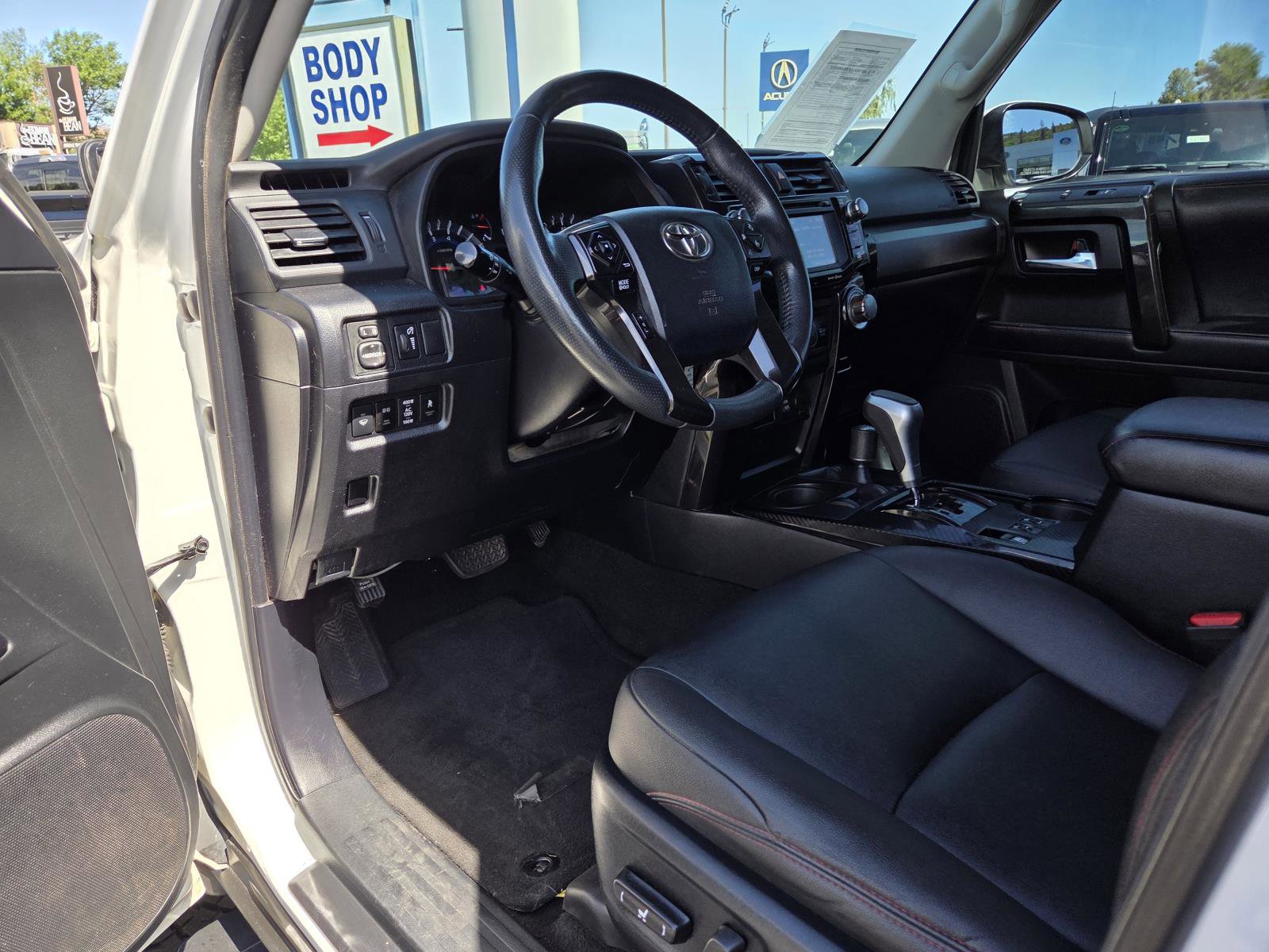 Used 2019 Toyota 4Runner TRD Off-Road Premium AWD/4WD image 11