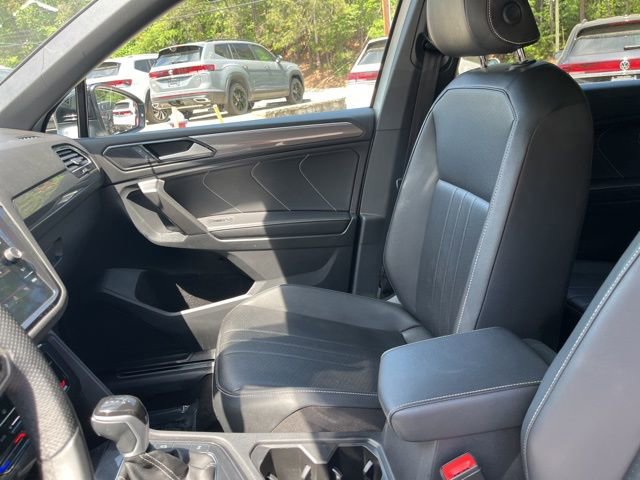 Used 2024 Volkswagen Tiguan SE R-Line image 10