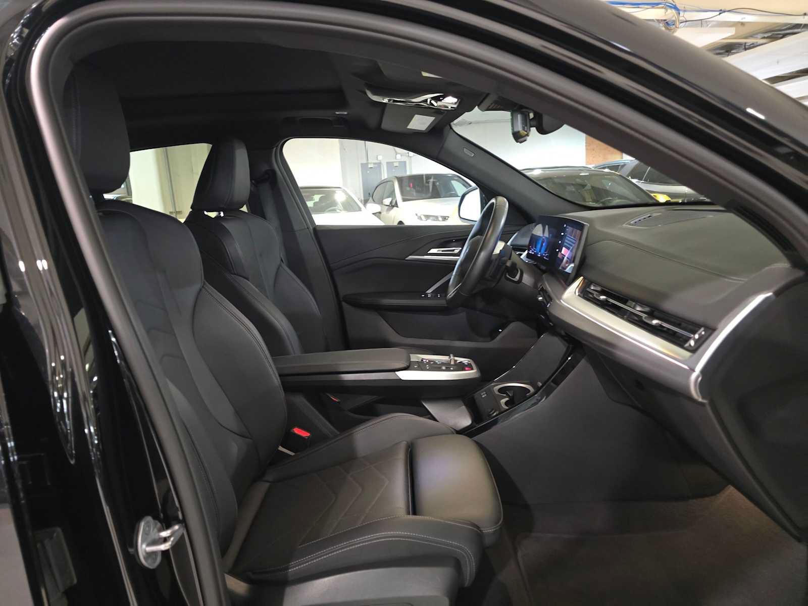 Used 2026 BMW X2 xDrive28i AWD/4WD image 10