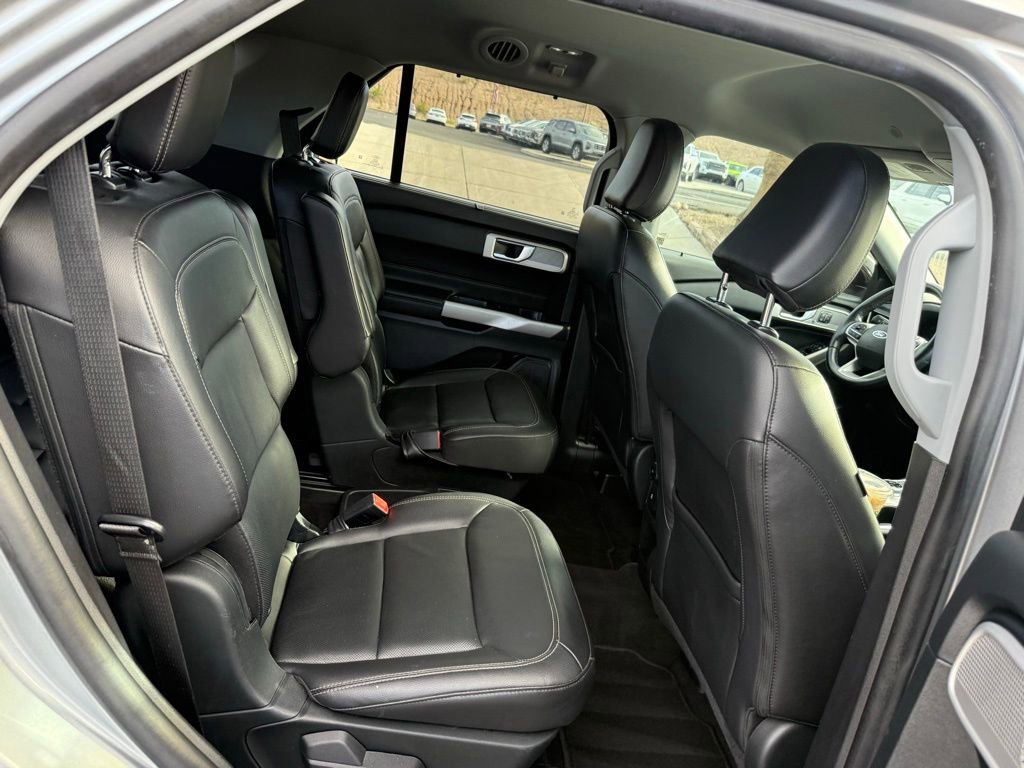 Used 2021 Ford Explorer Limited w/ Equipment Group 301A image 15