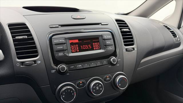 Used 2017 Kia Forte LX FWD image 27