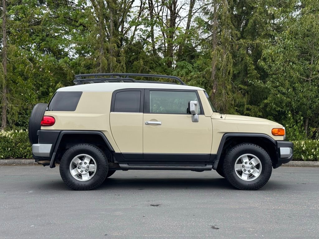 Used 2008 Toyota FJ Cruiser 4WD image 22