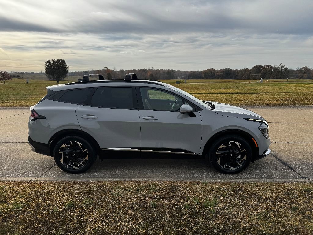 Used 2024 Kia Sportage SX image 7