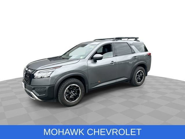 Used 2025 Nissan Pathfinder Rock Creek AWD/4WD image 4