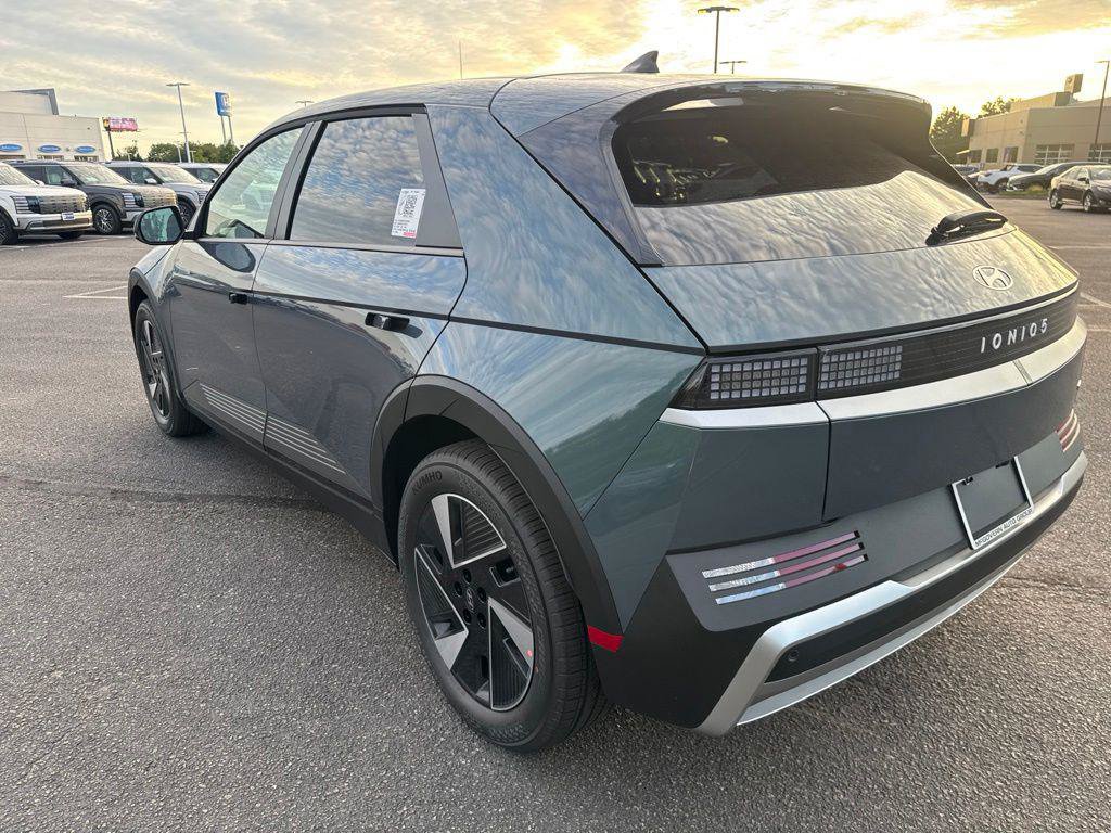 New 2027 Hyundai Ioniq 5 SE AWD/4WD image 4