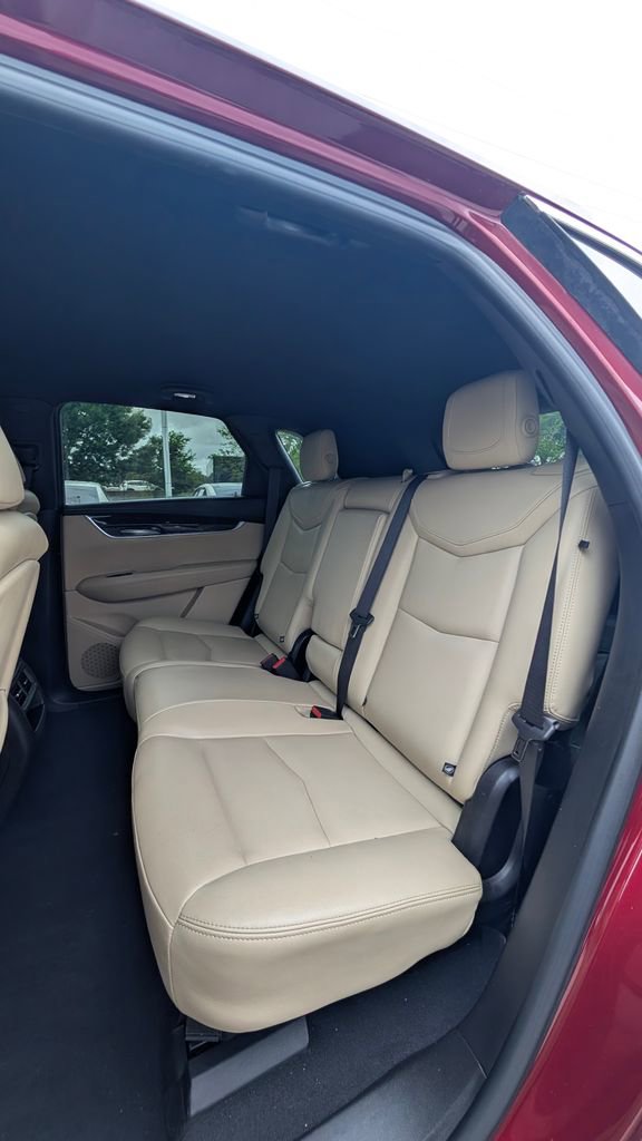 Used 2018 Cadillac XT5 FWD image 7