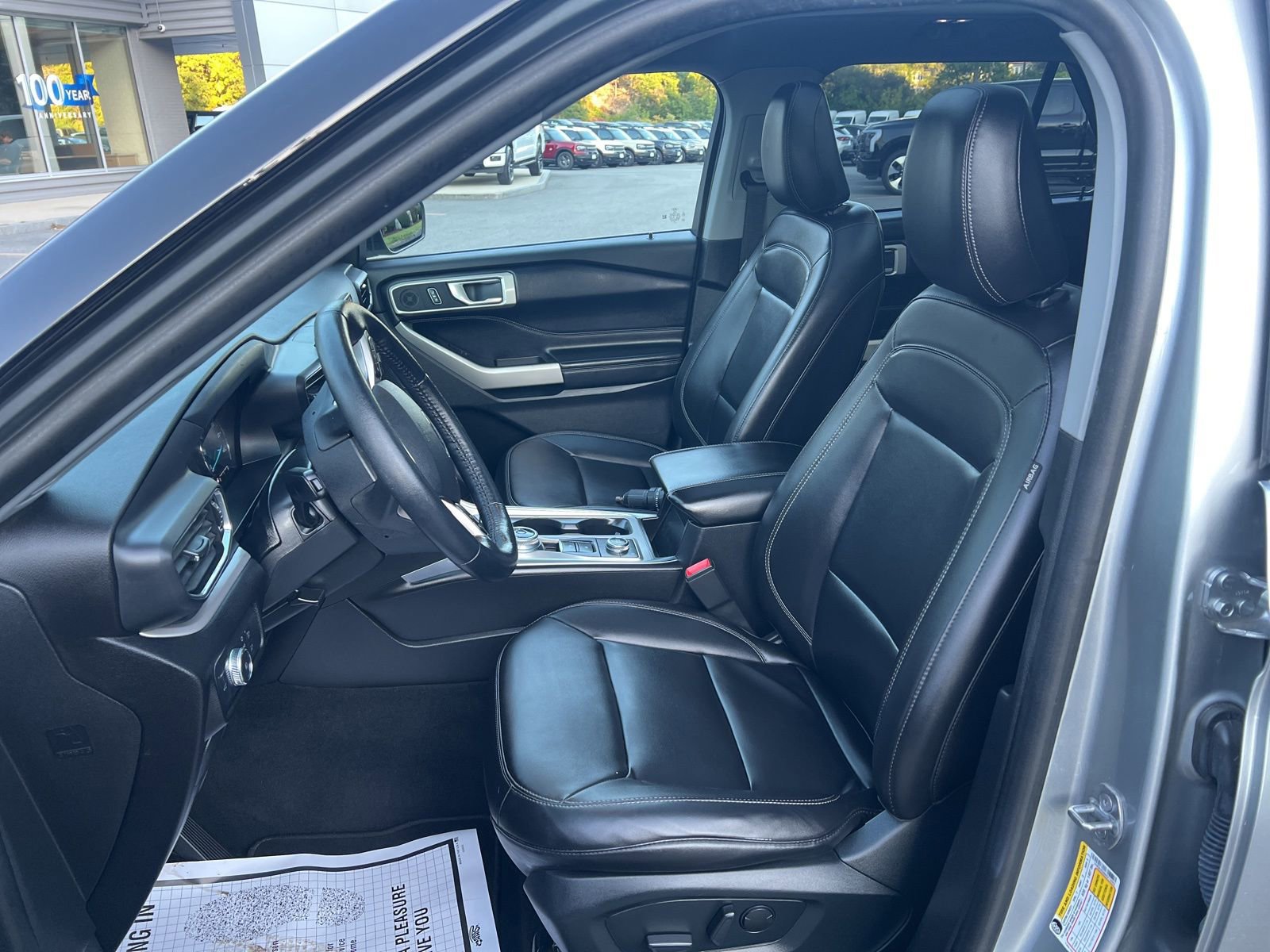 Used 2022 Ford Explorer XLT w/ Equipment Group 202A image 23