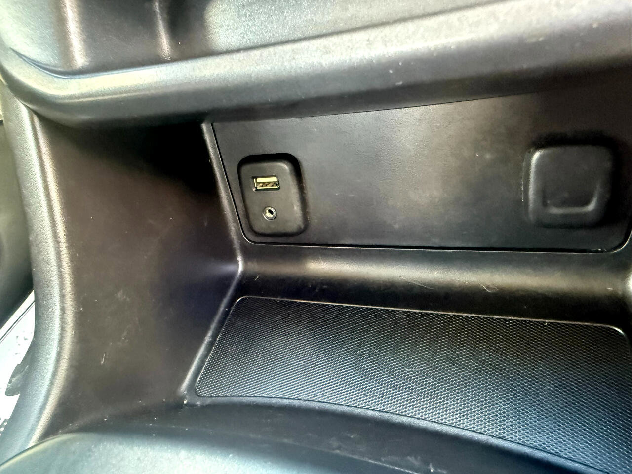 Used 2016 GMC Canyon 2WD Crew Cab w/ Convenience Package image 24