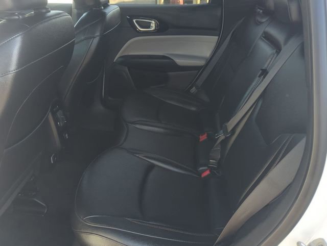 Used 2024 Jeep Compass Limited image 21