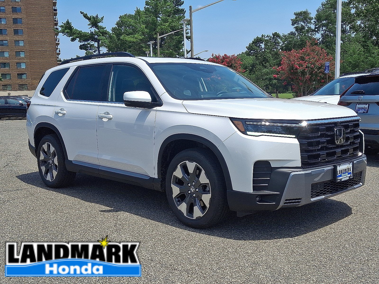 New 2026 Honda Pilot Elite image 2