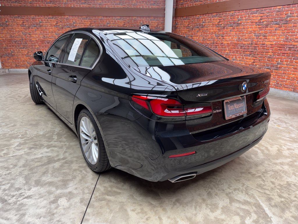 Certified 2023 BMW 530i xDrive w/ Convenience Package AWD/4WD image 2