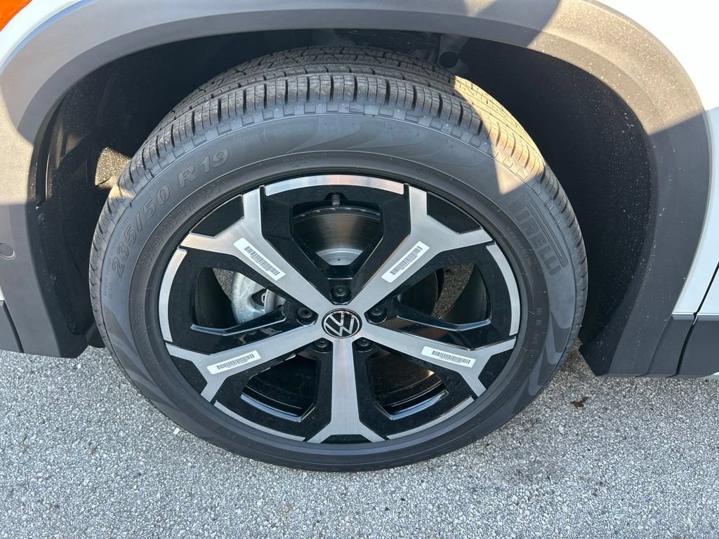 New 2026 Volkswagen Tiguan SE FWD image 53