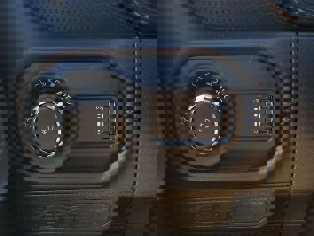 Certified 2025 Jeep Wrangler Unlimited Rubicon w/ Safety Group image 37