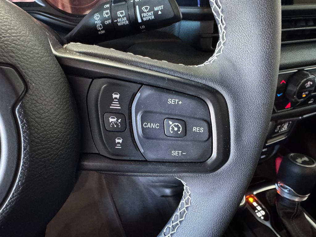 Used 2025 Jeep Wrangler Unlimited Sport AWD/4WD image 15