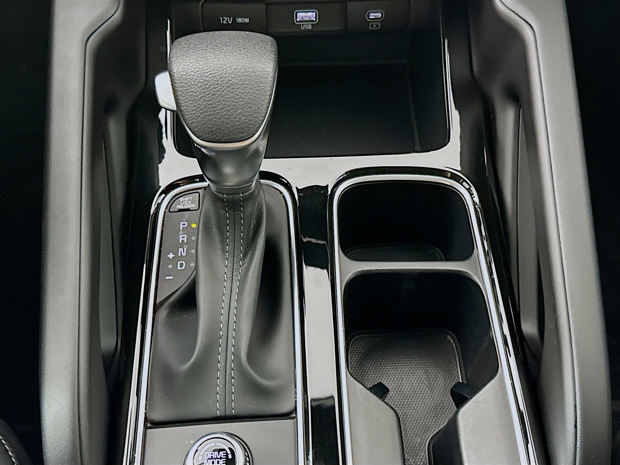 Used 2025 Kia Telluride LX FWD image 25