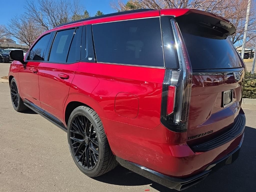 Used 2024 Cadillac Escalade Sport w/ LPO, ONYX Package image 4