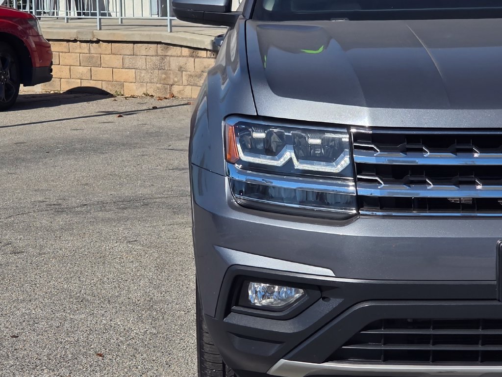 Used 2019 Volkswagen Atlas SE w/ Towing Package FWD image 3