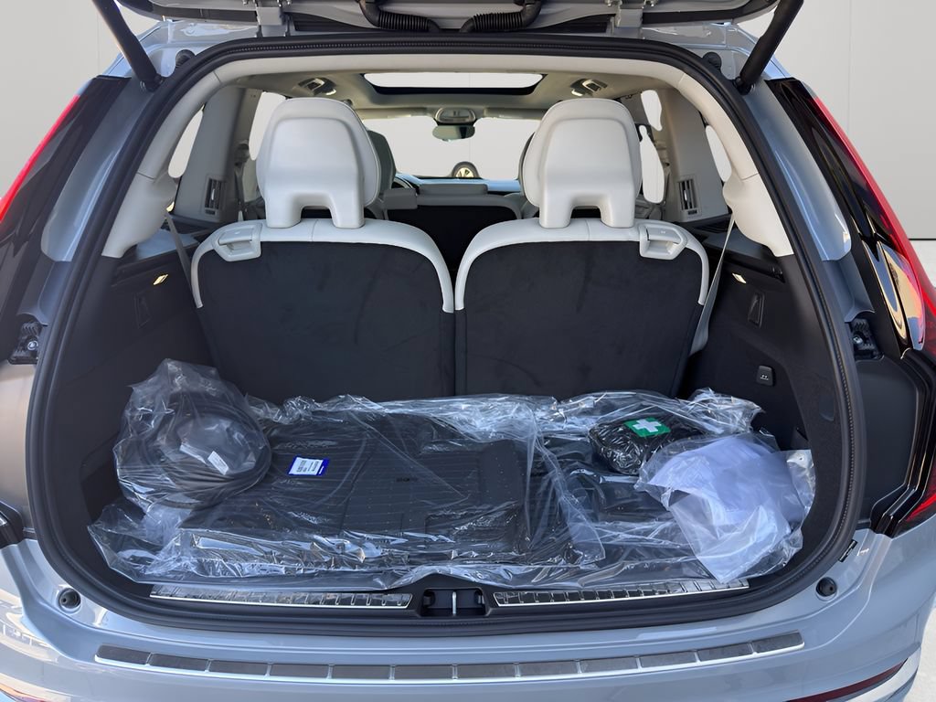 New 2026 Volvo XC90 T8 Ultra w/ Protection Package Premier AWD/4WD image 33