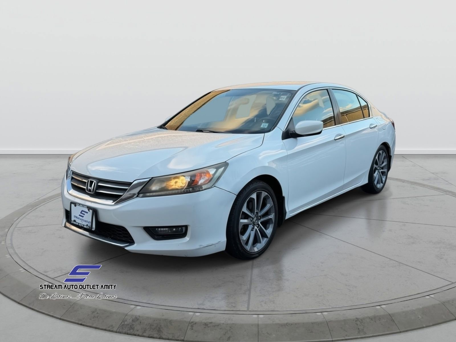 Used 2015 Honda Accord Sport image 3