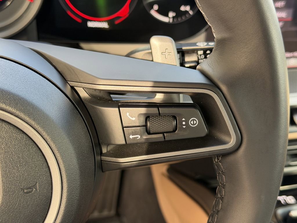 Used 2020 Porsche 911 Carrera image 36