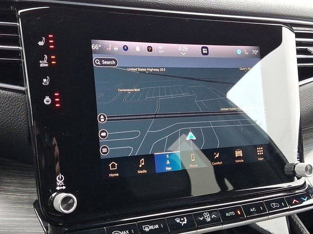 Certified 2024 Jeep Wagoneer L Series II w/ Flexible Seating Group image 22