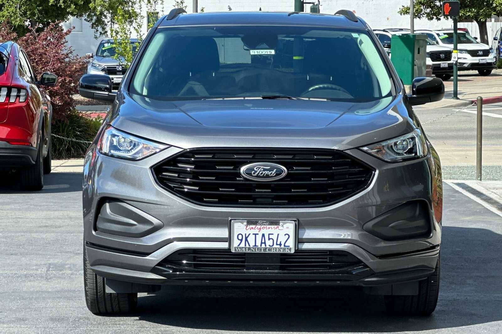 New 2024 Ford Edge SE w/ Black Appearance Package image 13