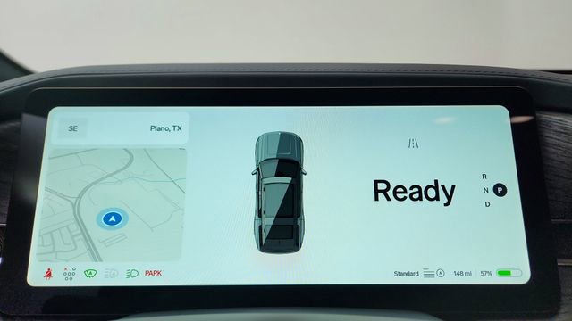 Used 2025 Rivian R1S Adventure image 42