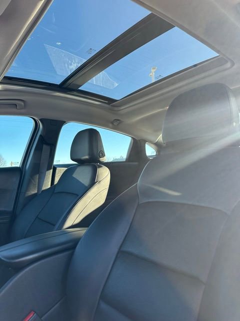 Used 2018 Chevrolet Malibu Premier w/ Premier Sun and Wheel Package image 47