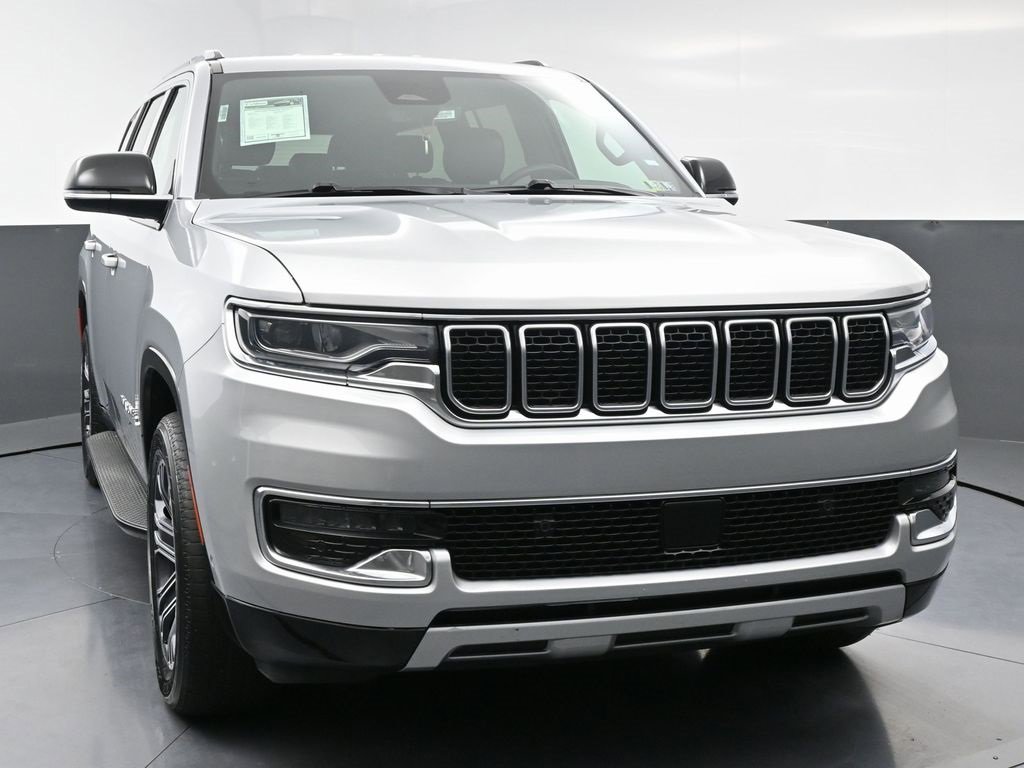 Used 2024 Jeep Wagoneer Series II w/ Flexible Seating Group image 4