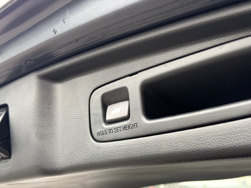 Used 2024 Honda CR-V EX-L image 9
