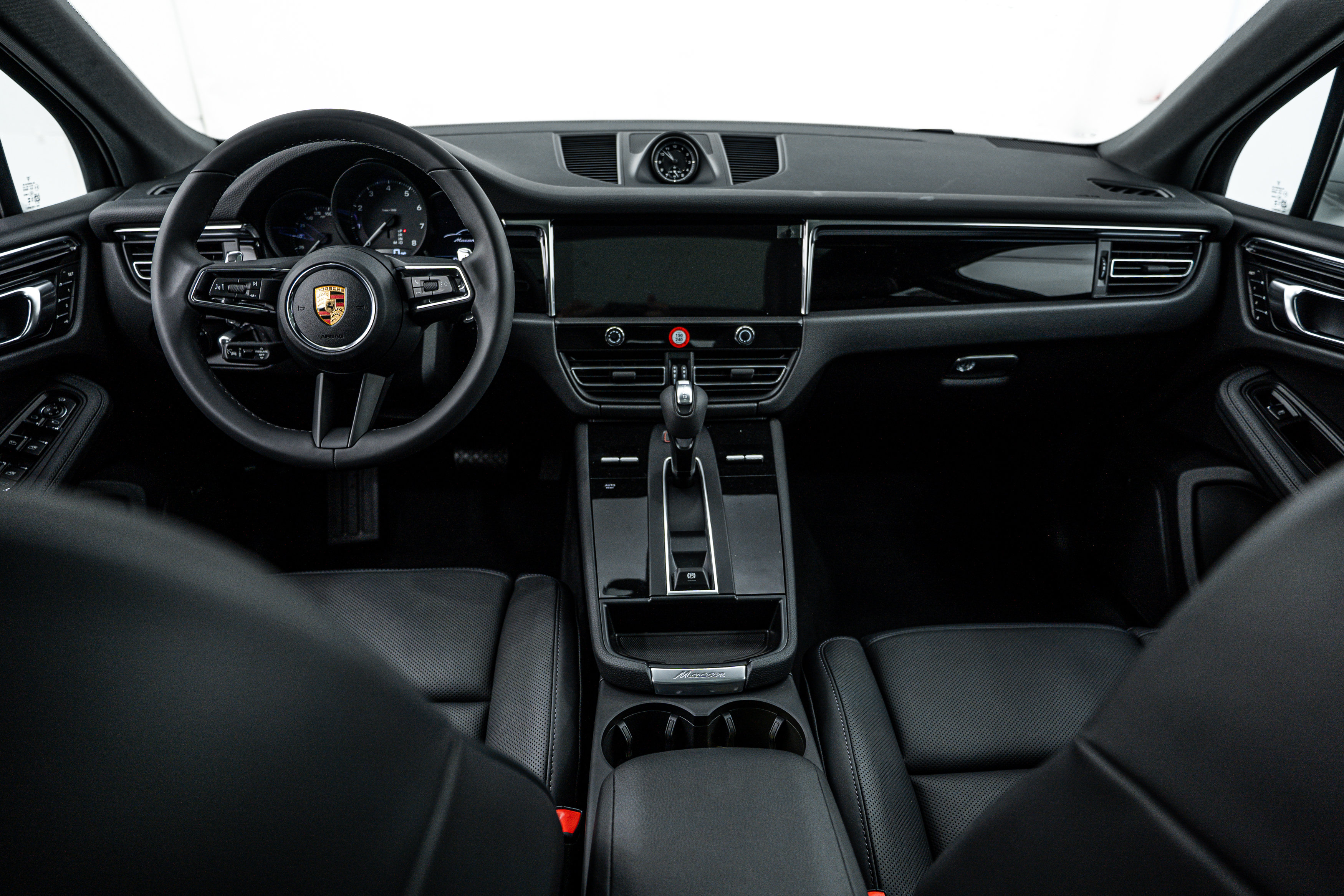 New 2026 Porsche Macan image 12