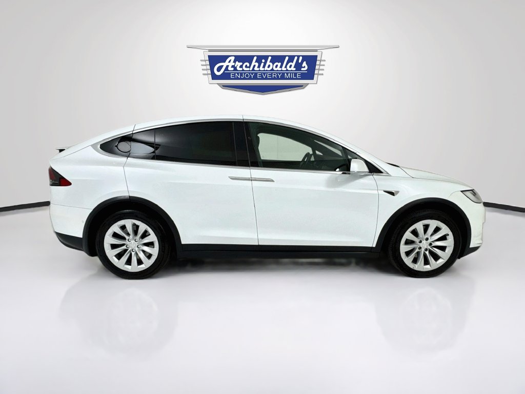 Used 2020 Tesla Model X Long Range AWD/4WD image 8