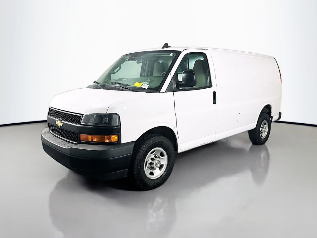 Used 2019 Chevrolet Express 2500 image 3