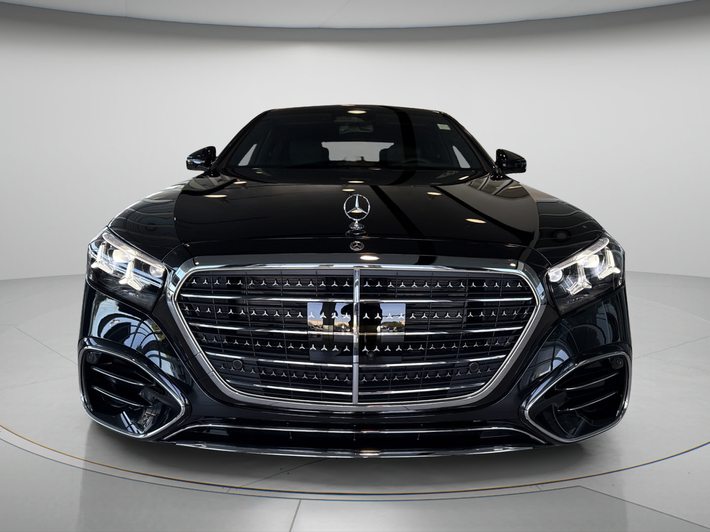 New 2027 Mercedes-Benz S 580 4MATIC Sedan image 8