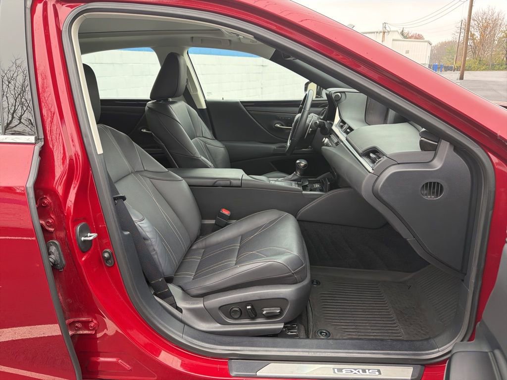 Used 2021 Lexus ES 350 Luxury image 25