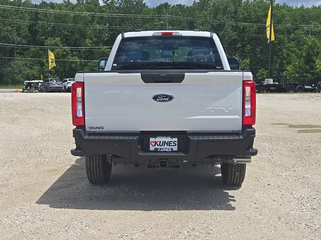 New 2026 Ford F350 XL w/ XL Driver Assist Package AWD/4WD image 4