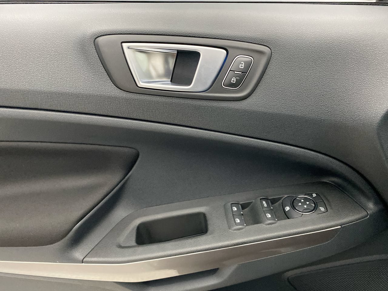 Used 2019 Ford EcoSport SE w/ SE Convenience Package AWD/4WD image 12