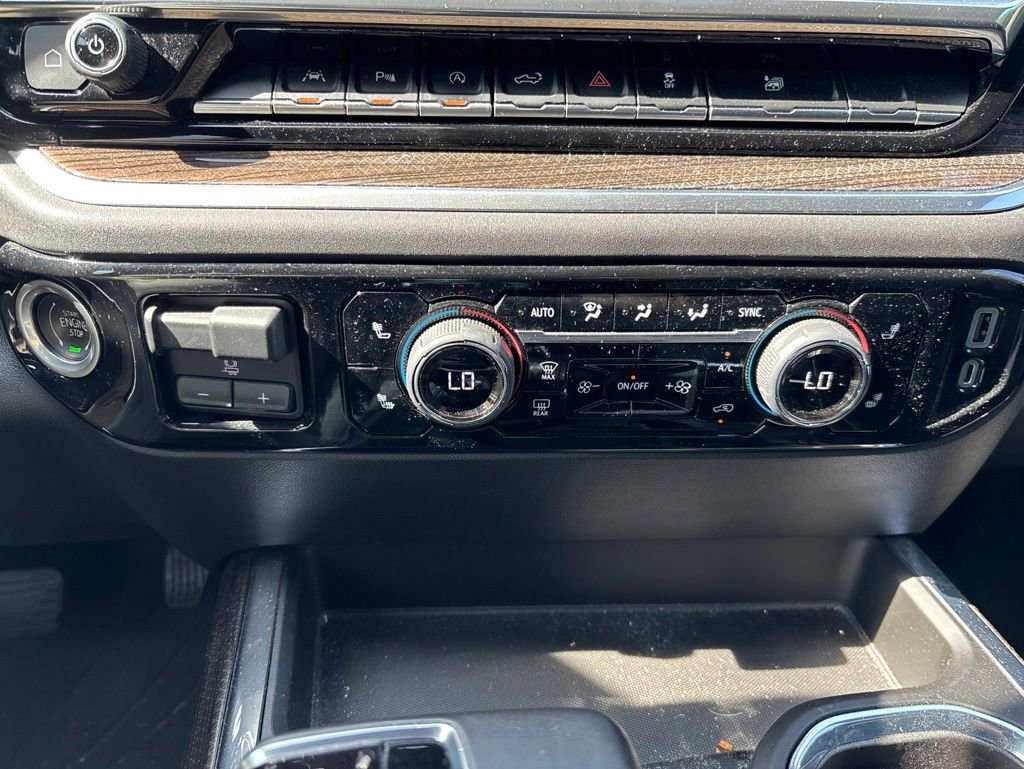 Used 2022 Chevrolet Silverado 1500 RST w/ Redline Edition AWD/4WD image 19