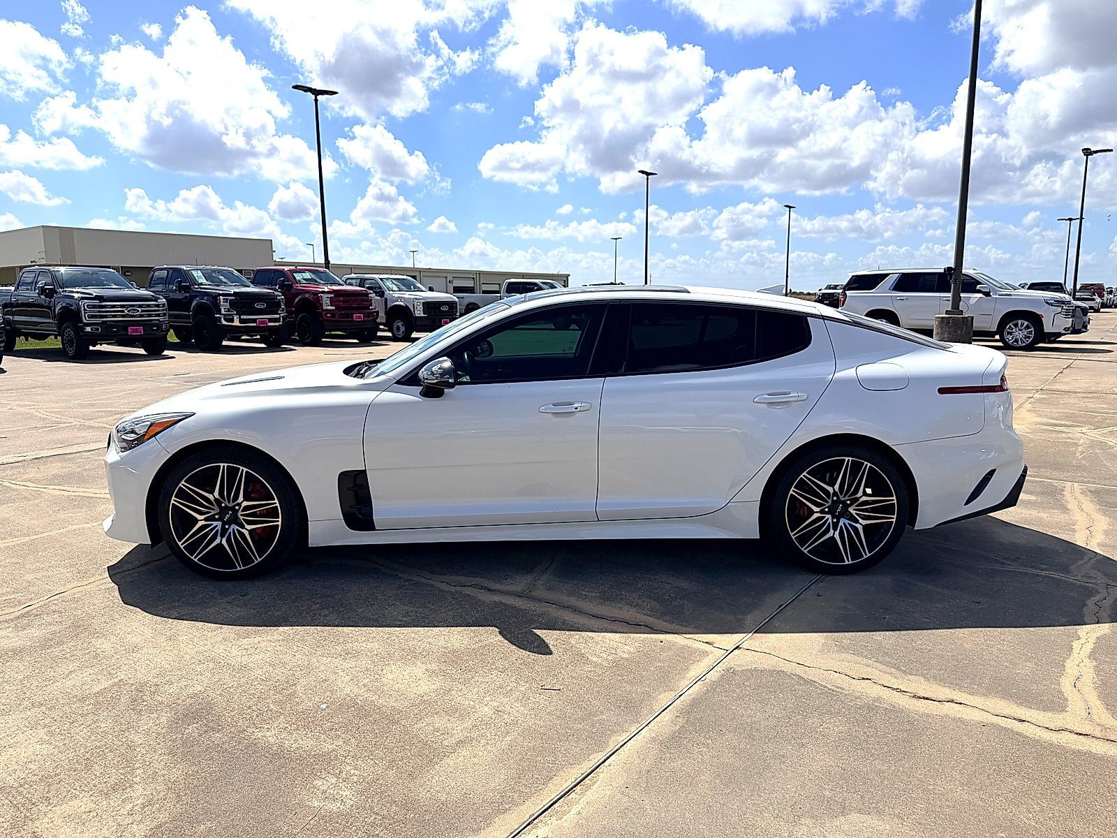 Used 2022 Kia Stinger GT2 AWD/4WD image 4