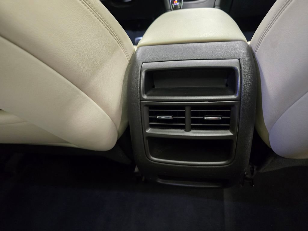 Used 2020 Cadillac XT5 Sportv AWD/4WD image 32