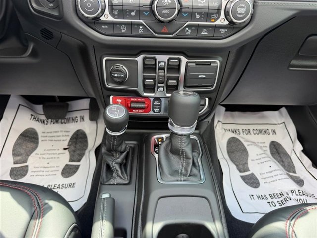 New 2026 Jeep Wrangler Unlimited Rubicon w/ Safety Group AWD/4WD image 15