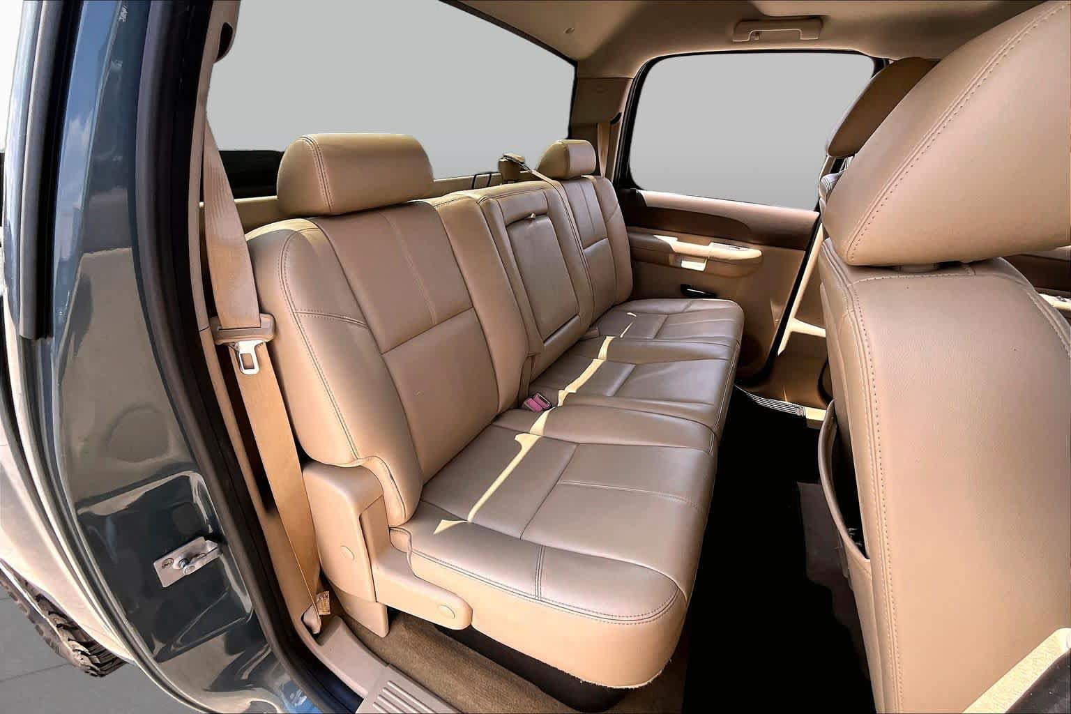 Used 2012 Chevrolet Silverado 1500 LT w/ Interior Plus Package RWD image 19
