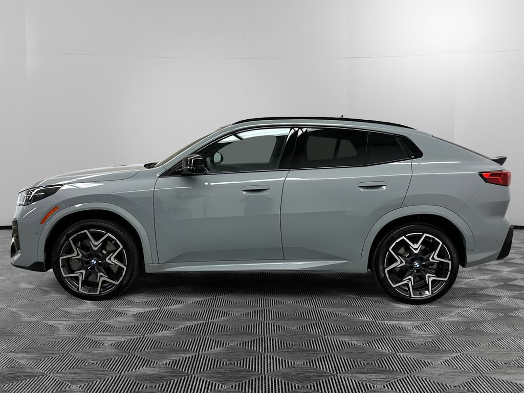 Used 2026 BMW X2 M35i w/ Technology Package AWD/4WD image 2