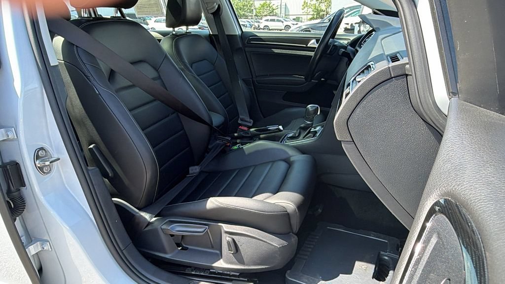 Used 2018 Volkswagen Golf SEL FWD image 8